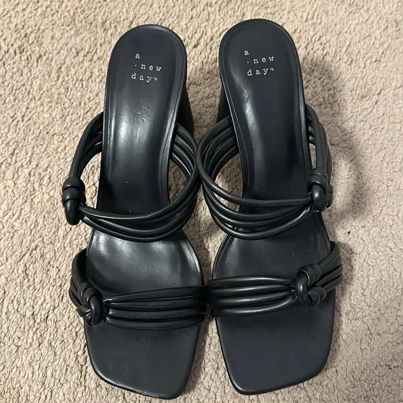 Strappy Mule Sandal - Picture 2 of 4